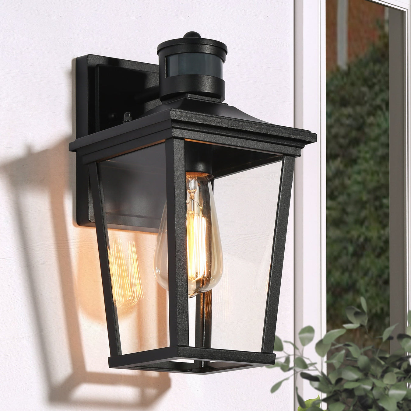 Outdoor Wall Lights