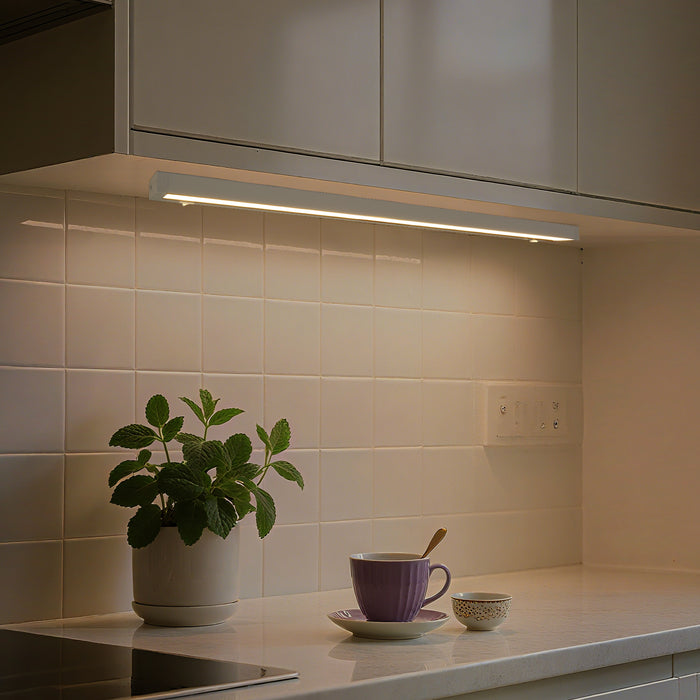 Lumetra LED White Under Cabinet Light